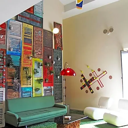 Urban Pop 2 Bnb-3